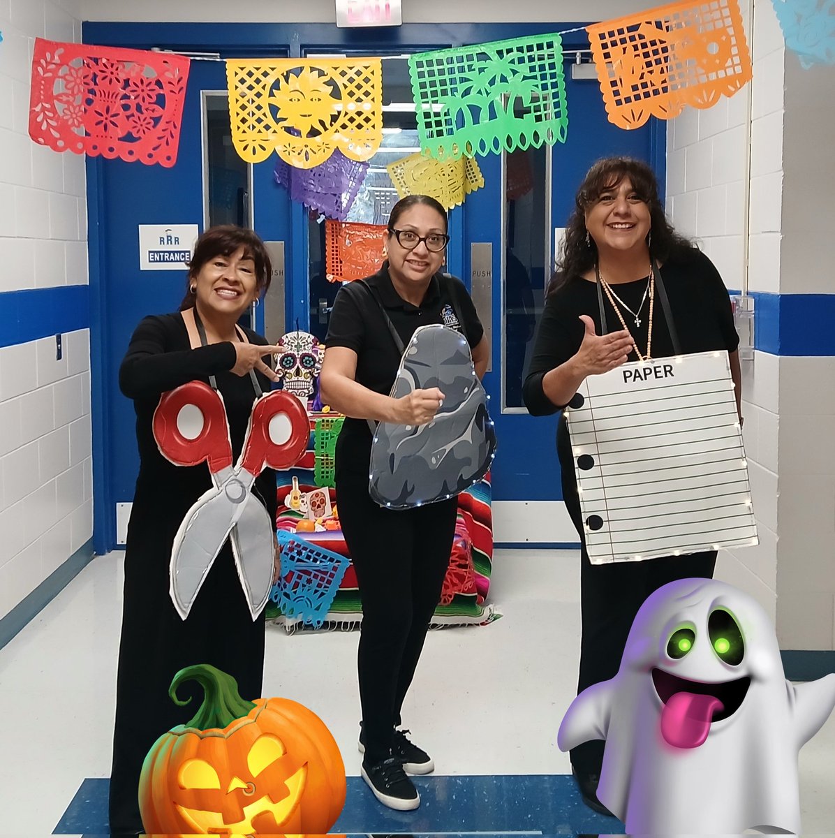 Rock, paper, scissors had so much fun this Halloween 🎃 day.