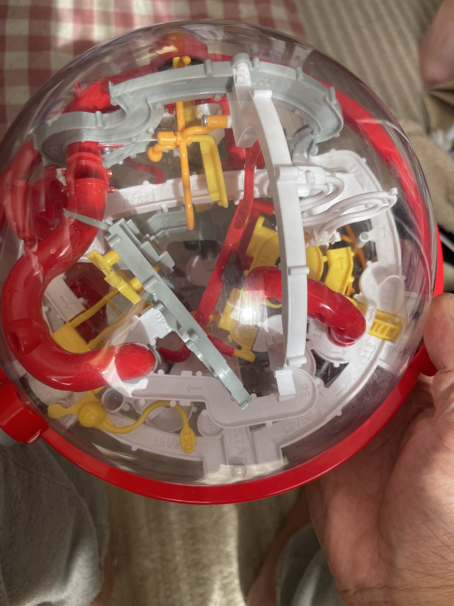 eLsad873nd41m0c's tweet image. 買ったまま放置してたオモチャをやってみる

イライラの極致🤬

#パープレクサス 150
#perplexus