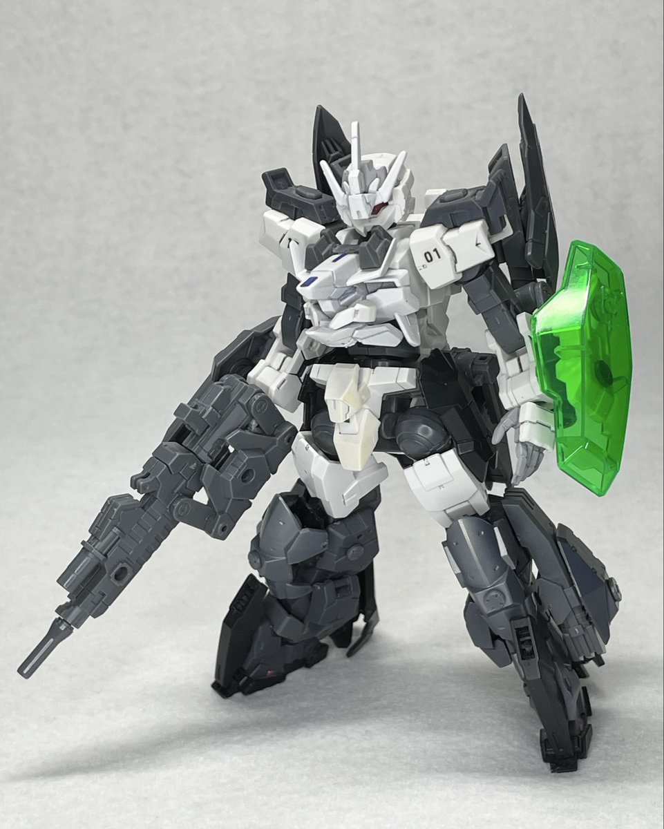 flagment1951's tweet photo. フラグメント[FLAGMENT]

アルトベースのカスタム特機
瞬間的な加速や上昇を駆使して市街地を駆ける
携帯武装を減らす為に可変式銃剣を装備している

#30MM市街地エリア
#30MM地球連合軍 https://t.co/0fNqqJf9Lt