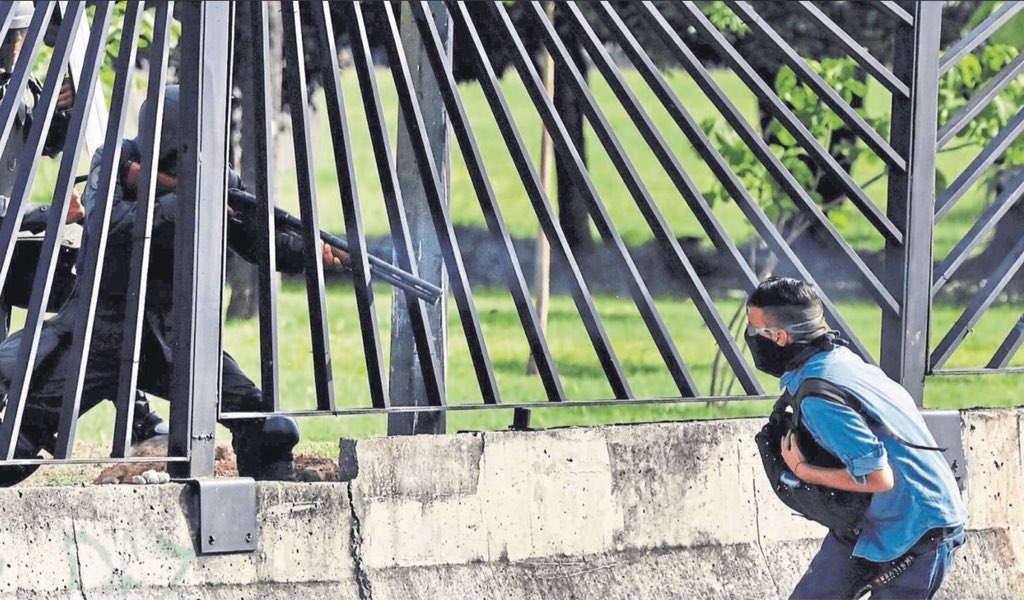 Johan Lozada tweet media