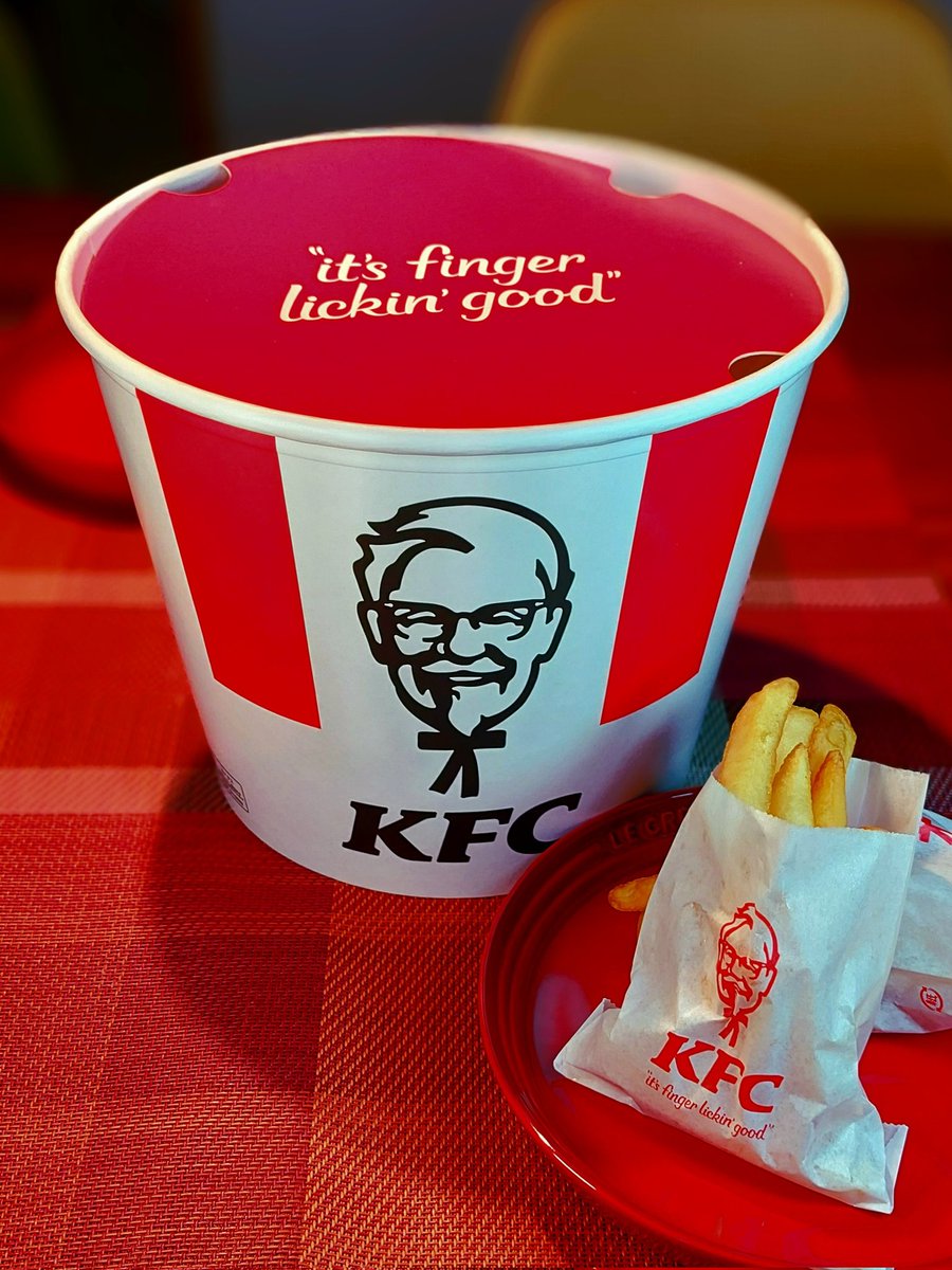 @ケンタッキーフライドチキン KFC x　Ronaldoロナウドステッカー ケンタッキーフライドチキン KFC x Ronaldoロナウドステッカー