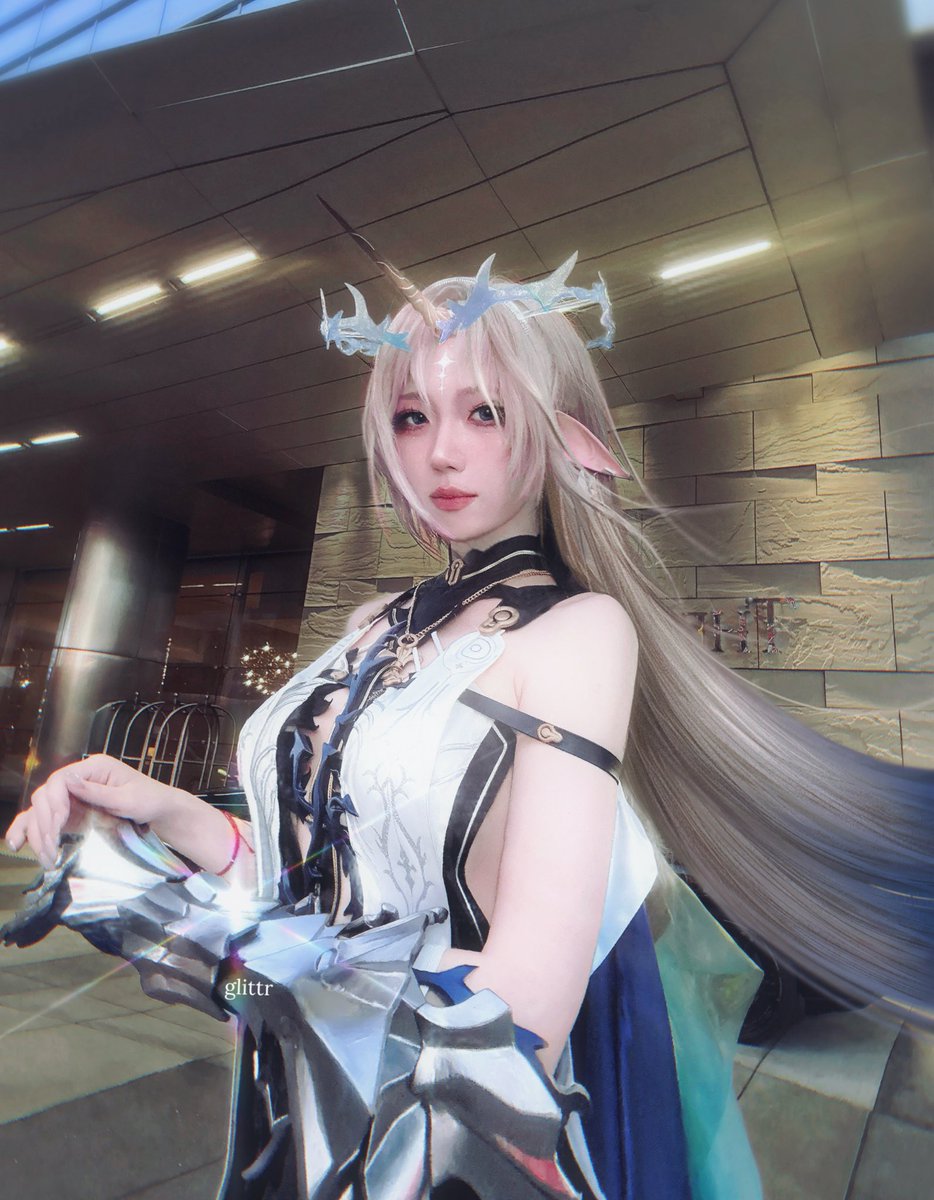 glittrful's tweet image. 🩵 sry im late i was drawing her hair 

#Fleurdelys #鸣潮
#WutheringWaves