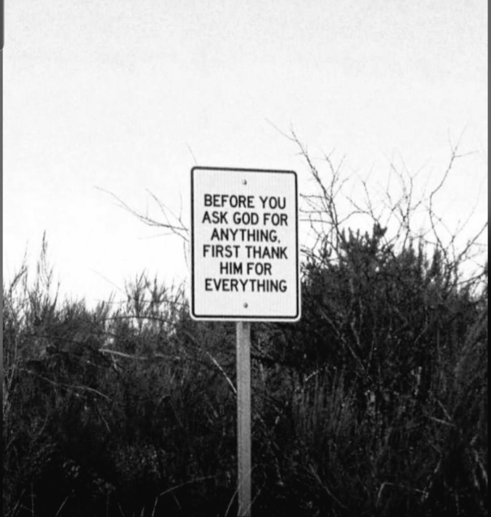 GM to y'all 

Happy new month 😎👻