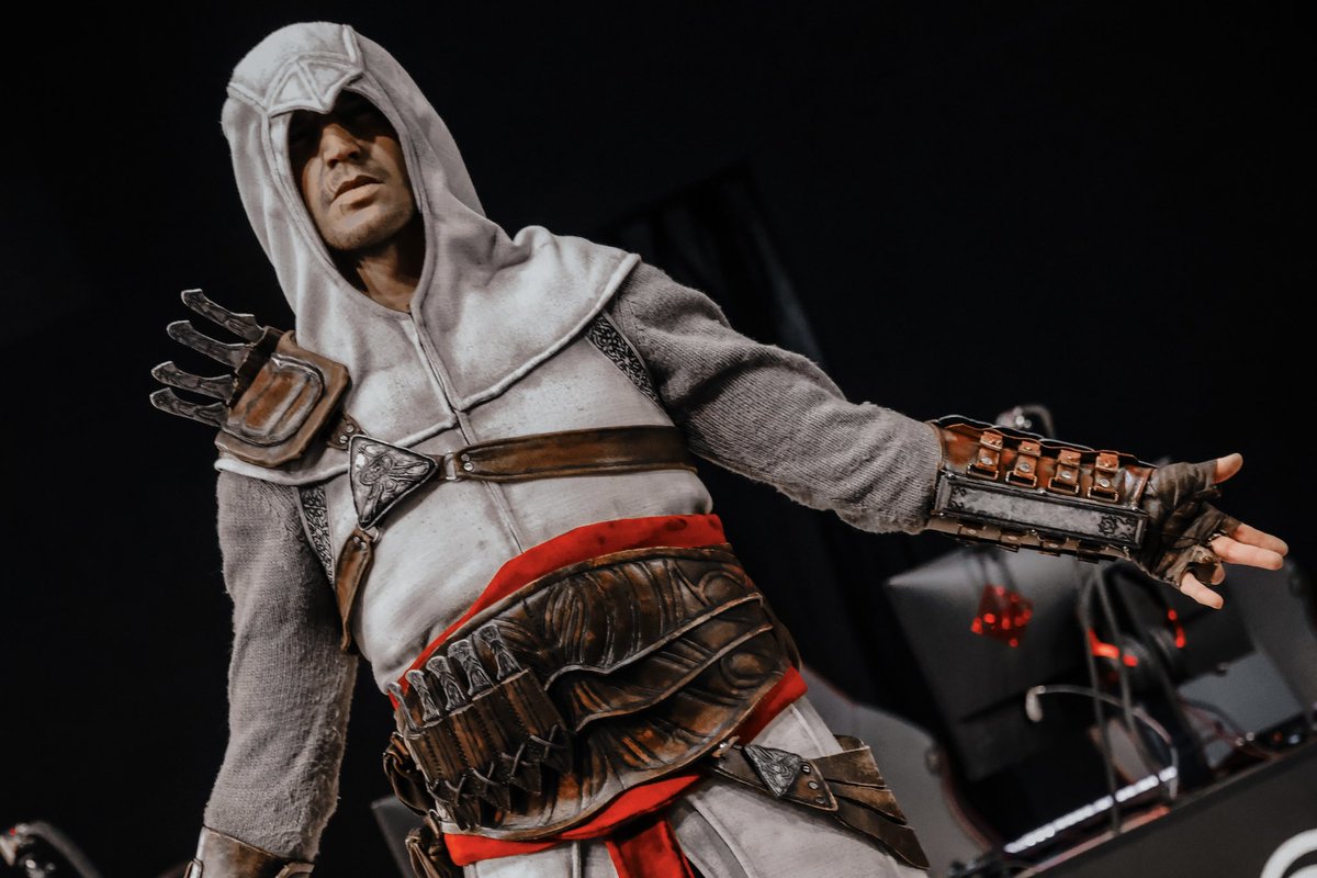 AssassinsFR's tweet photo. ALTAÏR EST LÀ. 

📍 @ParisGamesWeek - #UbiPGW
🦅 rbfproductionsnl sur Instagram
📸 mentorscollection sur Instagram https://t.co/dNPQzg9qL2