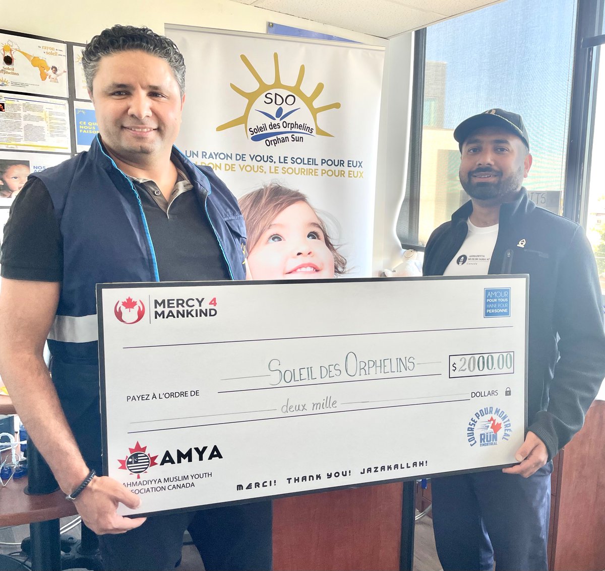 AMYA_Montreal's tweet photo. L’Association des Jeunes Musulmans Ahmadiyya, avec sa course caritative Course pour Montréal, est heureuse de maintenir son partenariat avec Soleil des Enfants afin de les soutenir dans leur incroyable mission d’aider les orphelins. 

#ahmadiyyattrueislam #Mercy4Mankind #Montréal https://t.co/g2E8z3dXFX