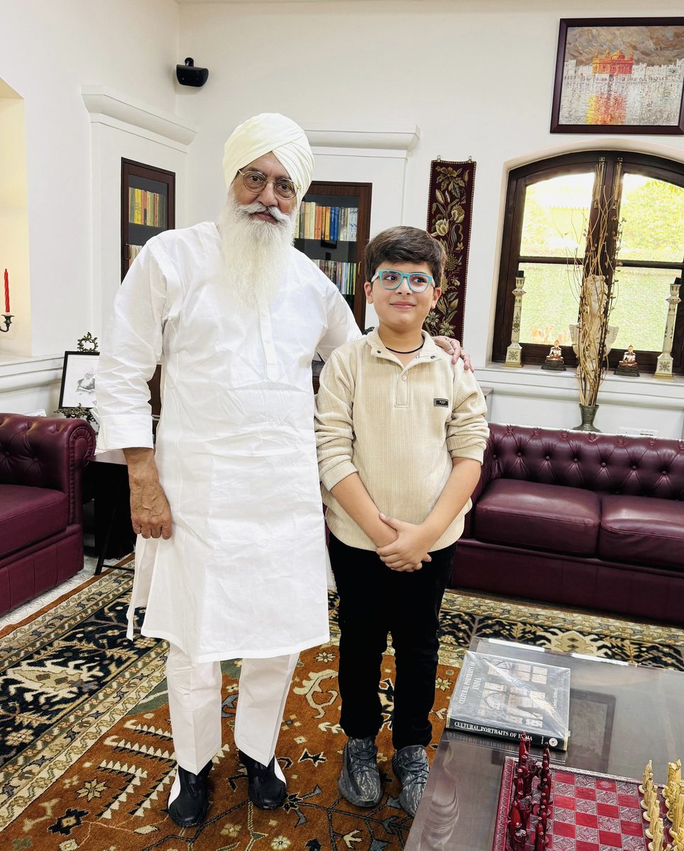 आज मेरे परिवार को राधा स्वामी सत्संग ब्यास डेरा प्रमुख संत बाबा श्री गुरिंदर सिंह जी के पावन आश्रम (ब्यास) में जाकर उनके दर्शन कर आशीर्वाद प्राप्त करने का सौभाग्य प्राप्त हुआ।

#radhaswami #radhaswamisatsangbeas