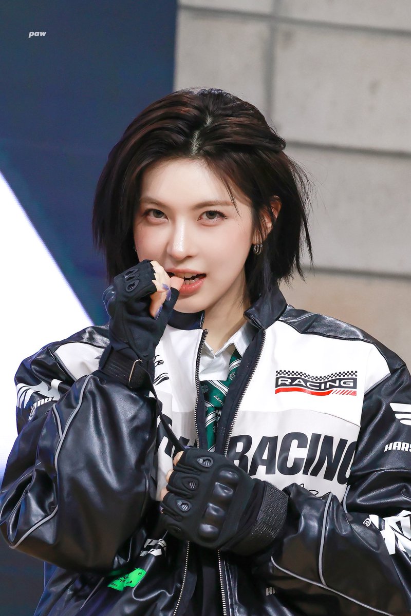 Paw_bae1228's tweet photo. 251101 🏍️

#NMIXX #엔믹스 #배이 #BAE https://t.co/Sm1O1wLPJe