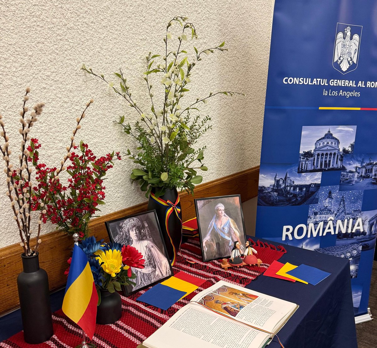 CG_RO_LA's tweet photo. 🇷🇴 On the 150th anniversary of Queen Marie’s birth, the CG of RO in LA, in partnership with UCLA and the Romanian Cultural Institute, hosted the screening of “Maria, Heart of Romania.”
#UCLA #MariaHeartofRomania #CulturalDiplomacy #CGLosAngeles #MinistryofForeignAffairsRomania https://t.co/FOGCeUOXKk
