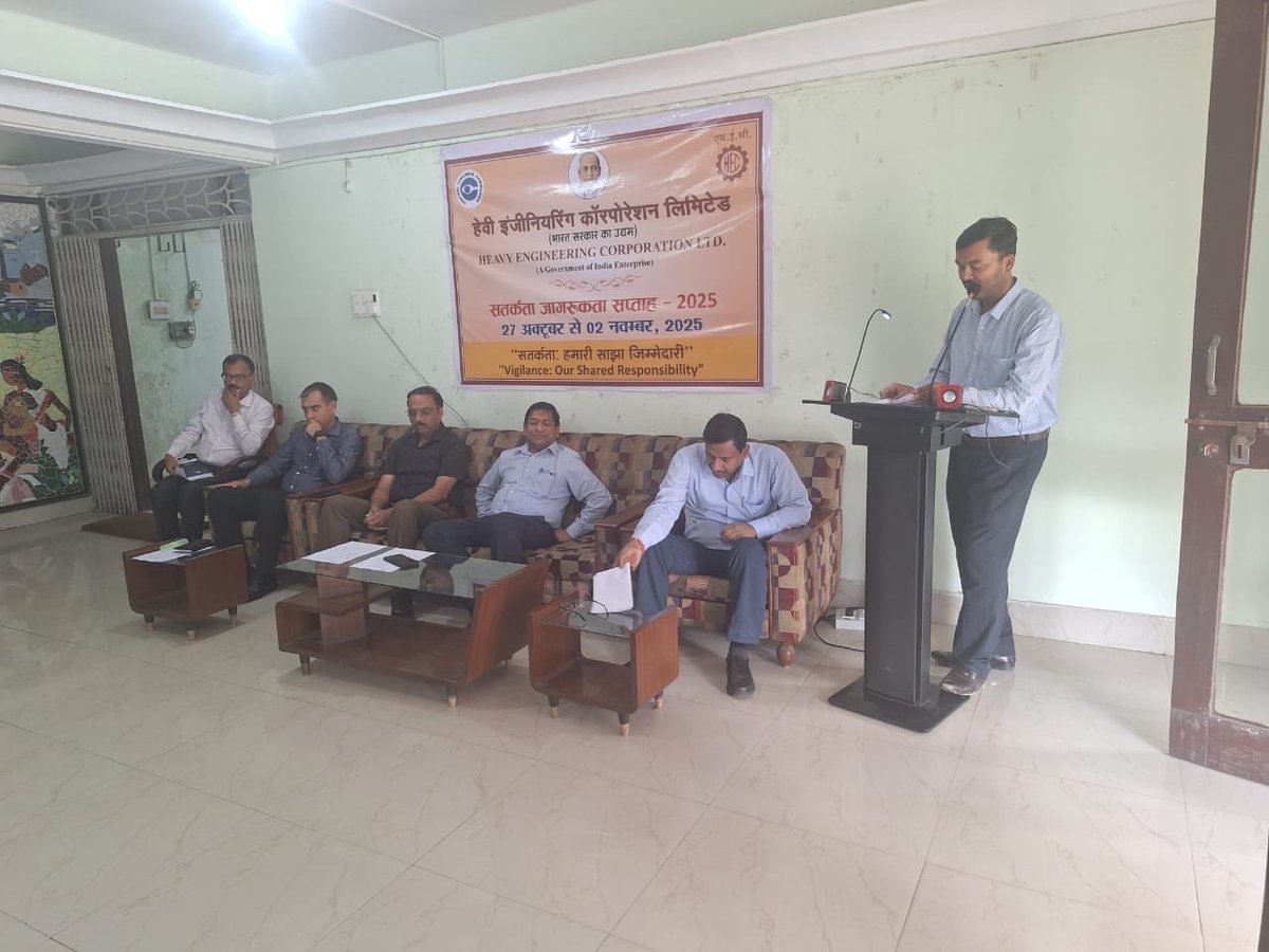 hec_ltd's tweet photo. On 6th day of #VAW2025 a valedictory function was organized where D(Mktg) Sh M K Sharma, D(Fin) Sh M Kumar, D(Prod) Sh  B S Garg, Dy. Comndt.(CISF) Sh S Choudhary, SDGM (Vig.) Sh A Kumar distributed  prizes to the winners of Debate, Quiz &amp; Essay Competition. @CVCIndia @MHI_GoI https://t.co/y0nrNAdXnO
