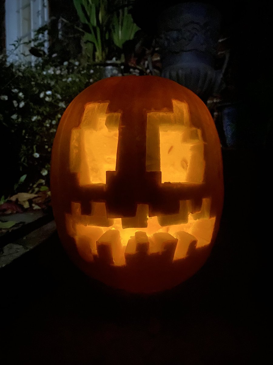 ClareNews2's tweet photo. Look what my clever little pumpkins turned out for Halloween #halfterm #phonefreetime #familyfun https://t.co/5VBxHUFYA1