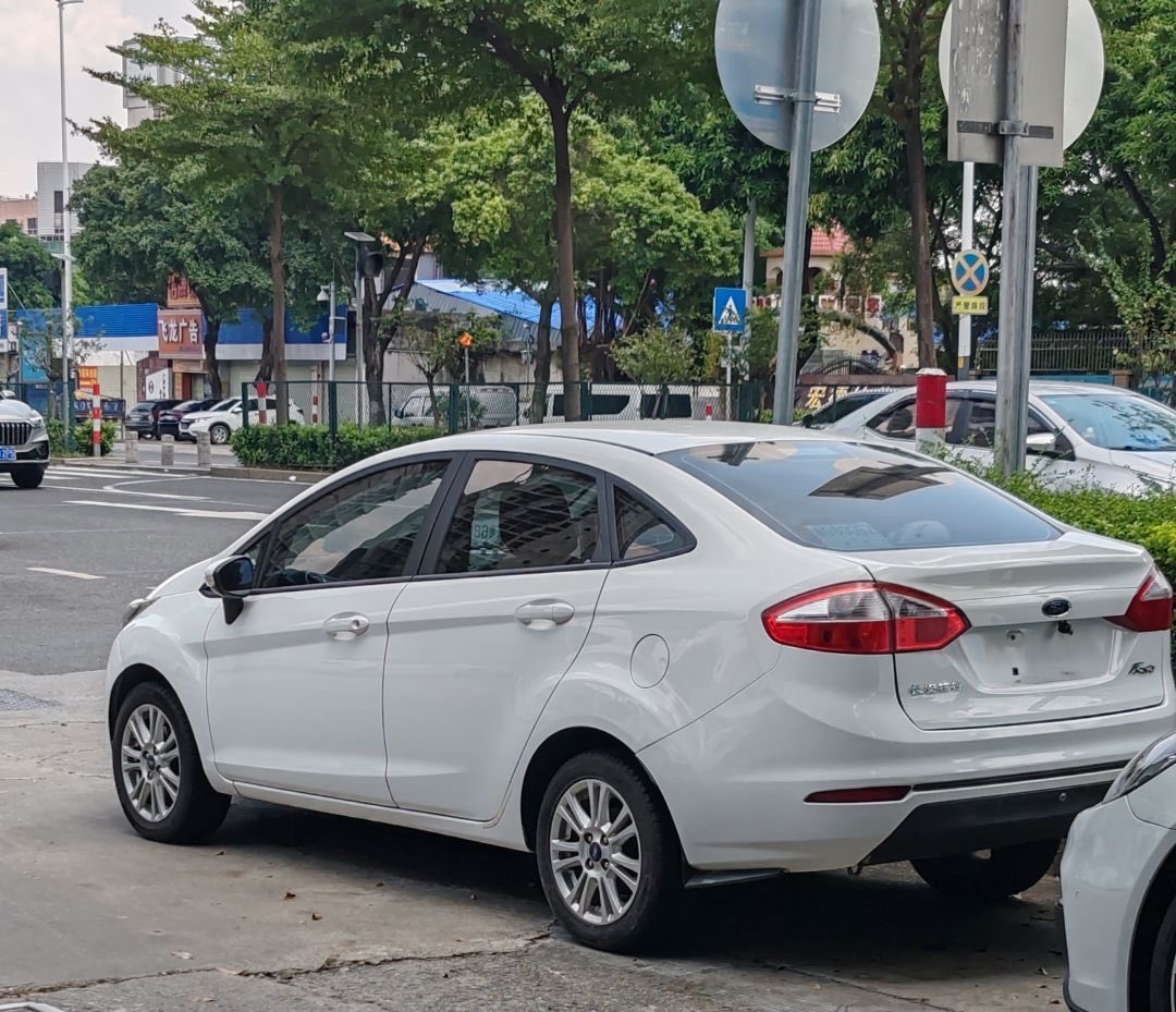 ims17508497559's tweet photo. 是在哪一个瞬间让你意识到自己该买辆车了！ https://t.co/0Y21CppCM4