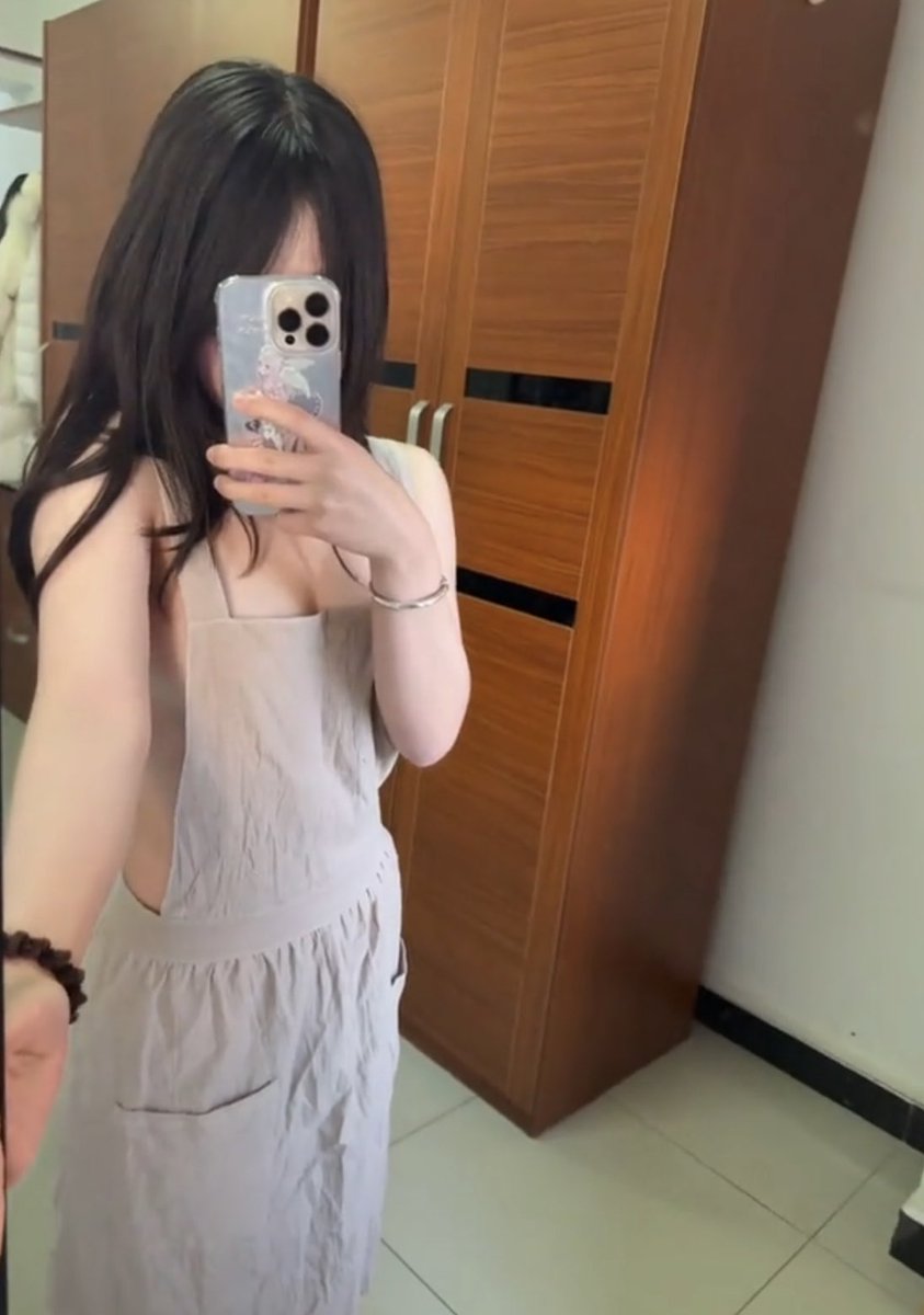 lima_angil's tweet image. 今晚万圣节，想去玩，有对贵阳比较熟悉的小帅吗？去玩可以带上我呢！我很听话