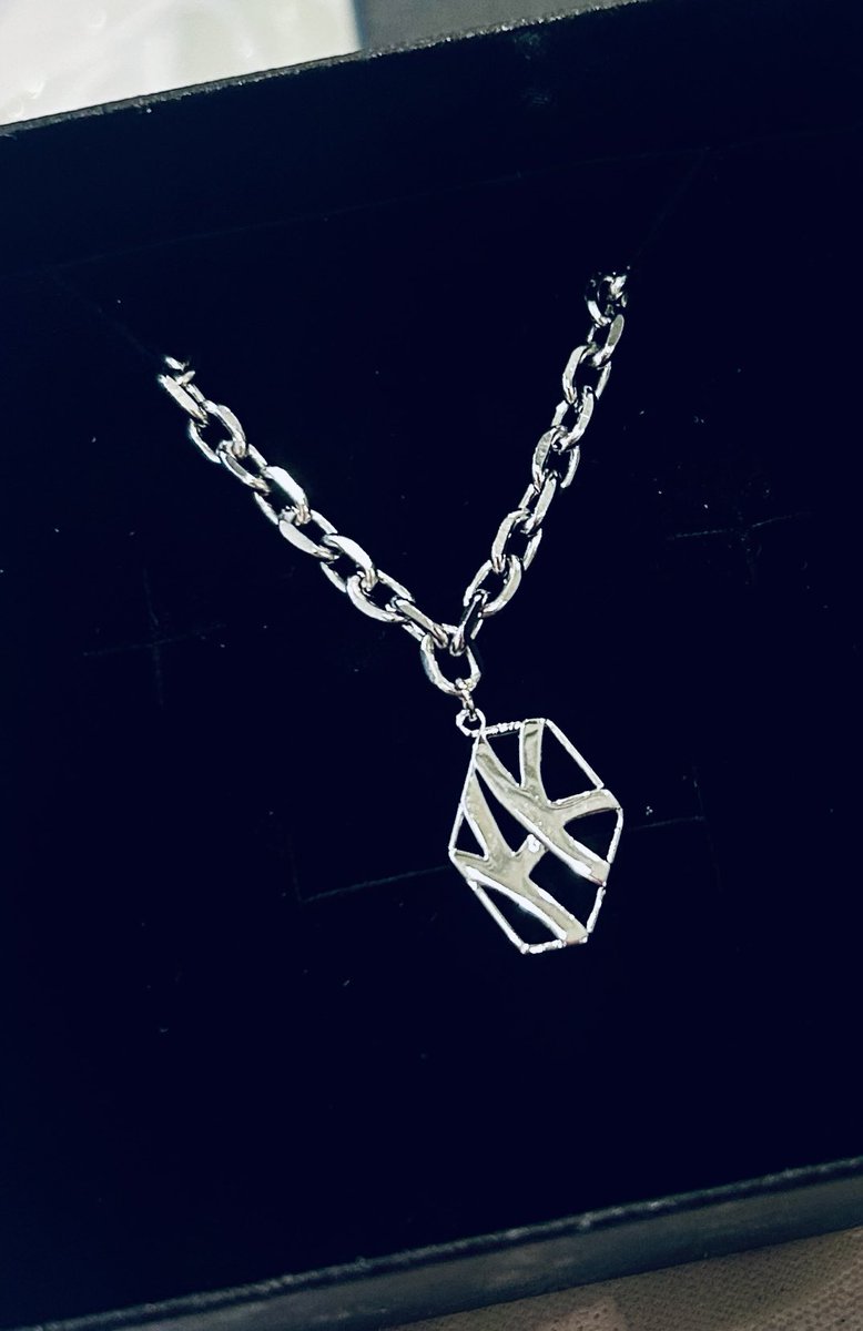 ブレスレット
언제나 곁에 있어요💎