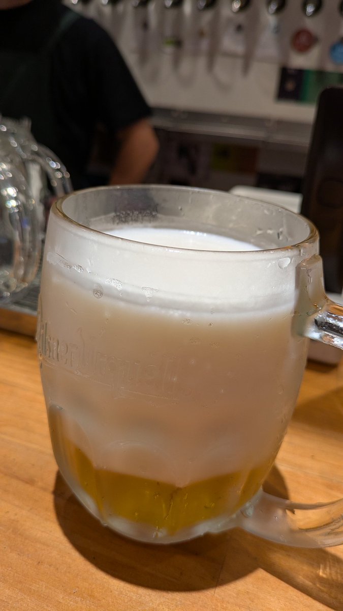 live4sb011's tweet photo. Pilsner Urquell ŠNYT
ポテサラ
Tucher / Hefe Weizen
Cluster
#柏 #ビール #beer #ビール部 #nobeernolife #gotobeer #ビールで明日を幸せに https://t.co/6S0MrtVMrS