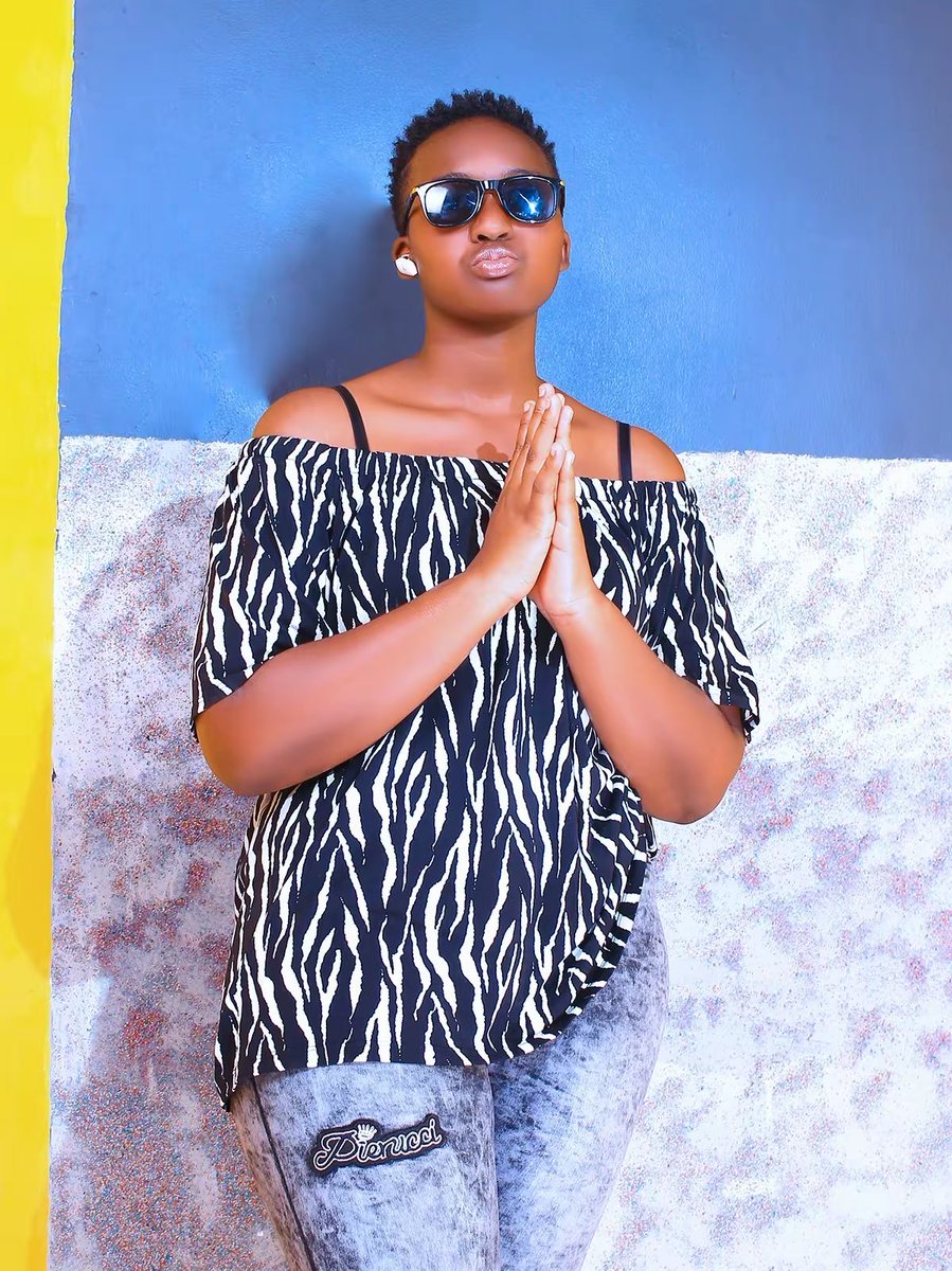 Let’s do this  5 reposts i win a cake 😿😿