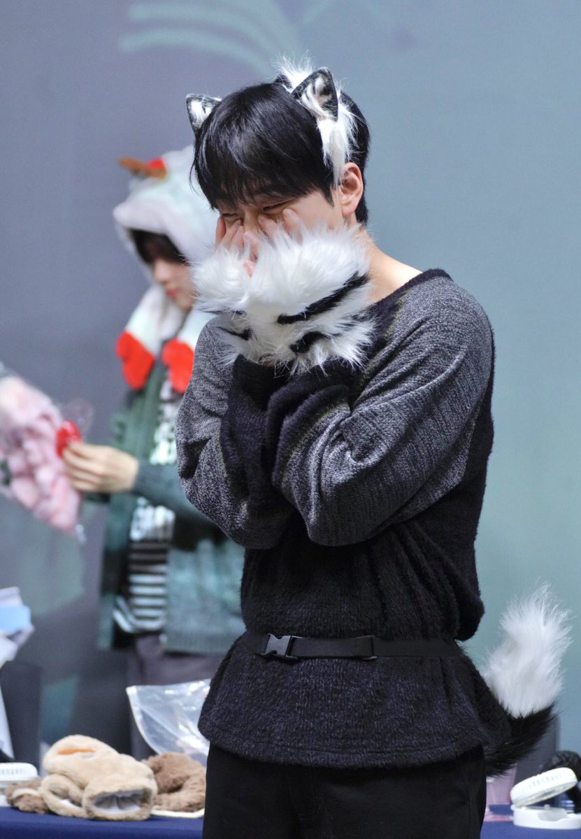 251101 yes24 

🐯🐅😳
#XdinaryHeroes #엑스디너리히어로즈
#엑디즈  #Gunil #건일 #구건일