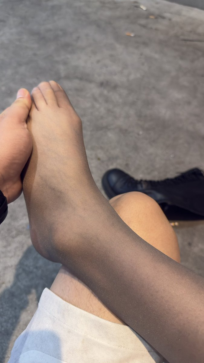 小骚骚（夫妻） tweet media