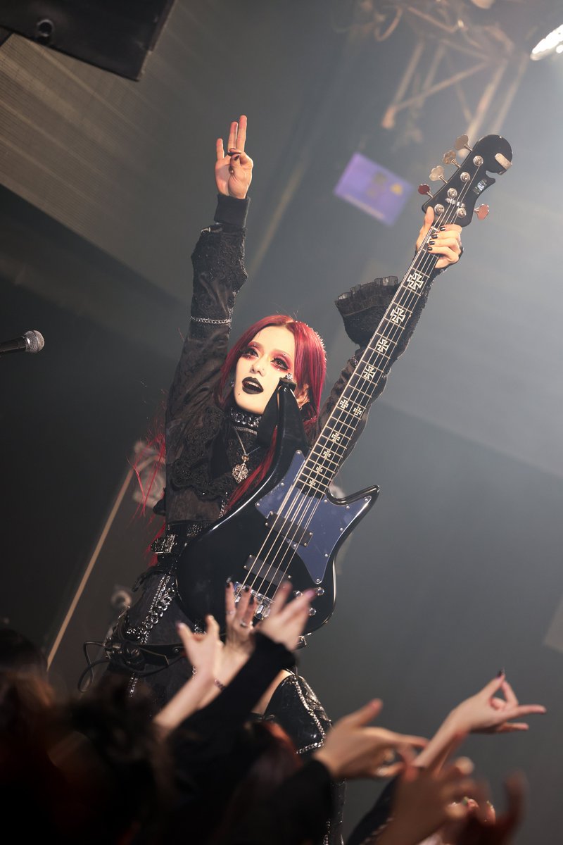 明日11/2(日)はついに神戸でRuiza BAND
夏ぶりのワンマンだ〜！

昼はVIPの催しでアコースティックあり、夕方からはガツンと暴れます！
ルイザさんの地元凱旋、炸裂しようね！

神戸PADOMA
スタート17:30！そこのアナタも間に合う！
個人的グッズは当日チェキ、過去チェキ、アクスタ、撮影券を出すよ〜