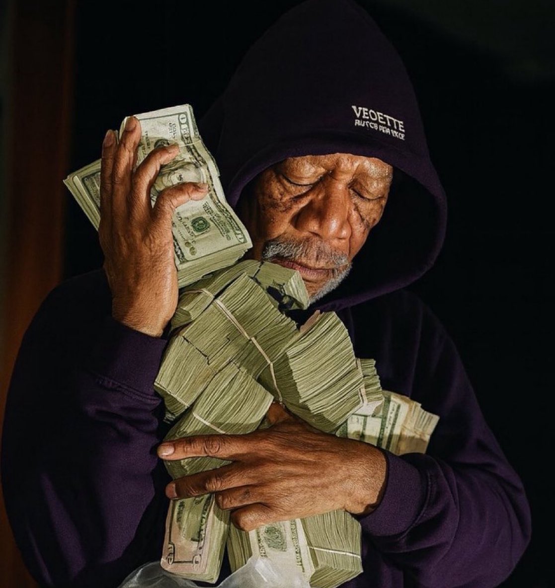 Gm and a happy new month to all of you.

I love everyone that replies to this.

May we celebrate through out the remainder of the year. 

Lock in and change your lives. ❤️