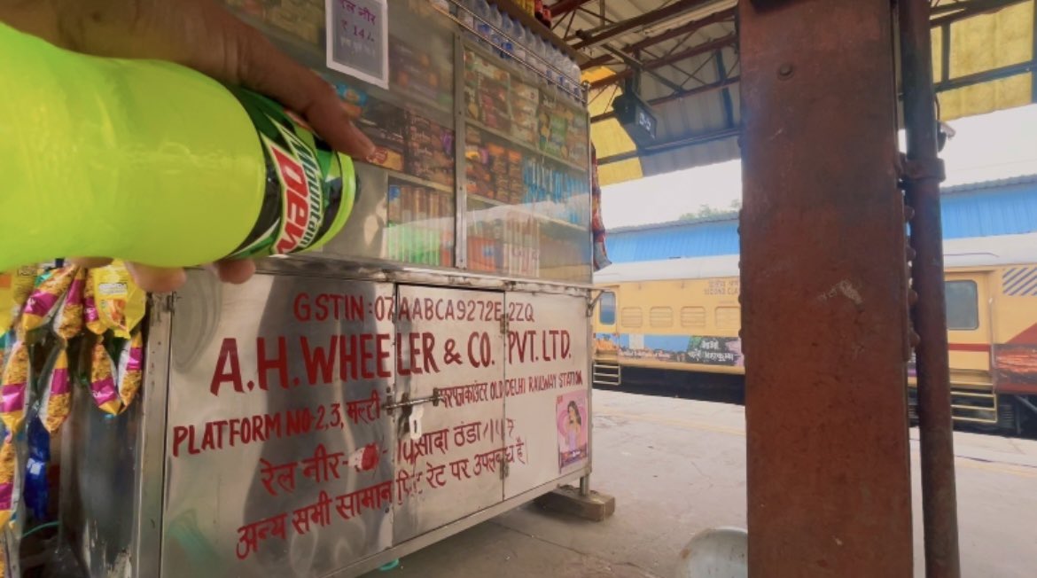 peterclip7511's tweet image. Old delhi railway station 
Overcharging on food items
Railneer sale at 20rs
Dew sale at 50rs  #railway #irctc