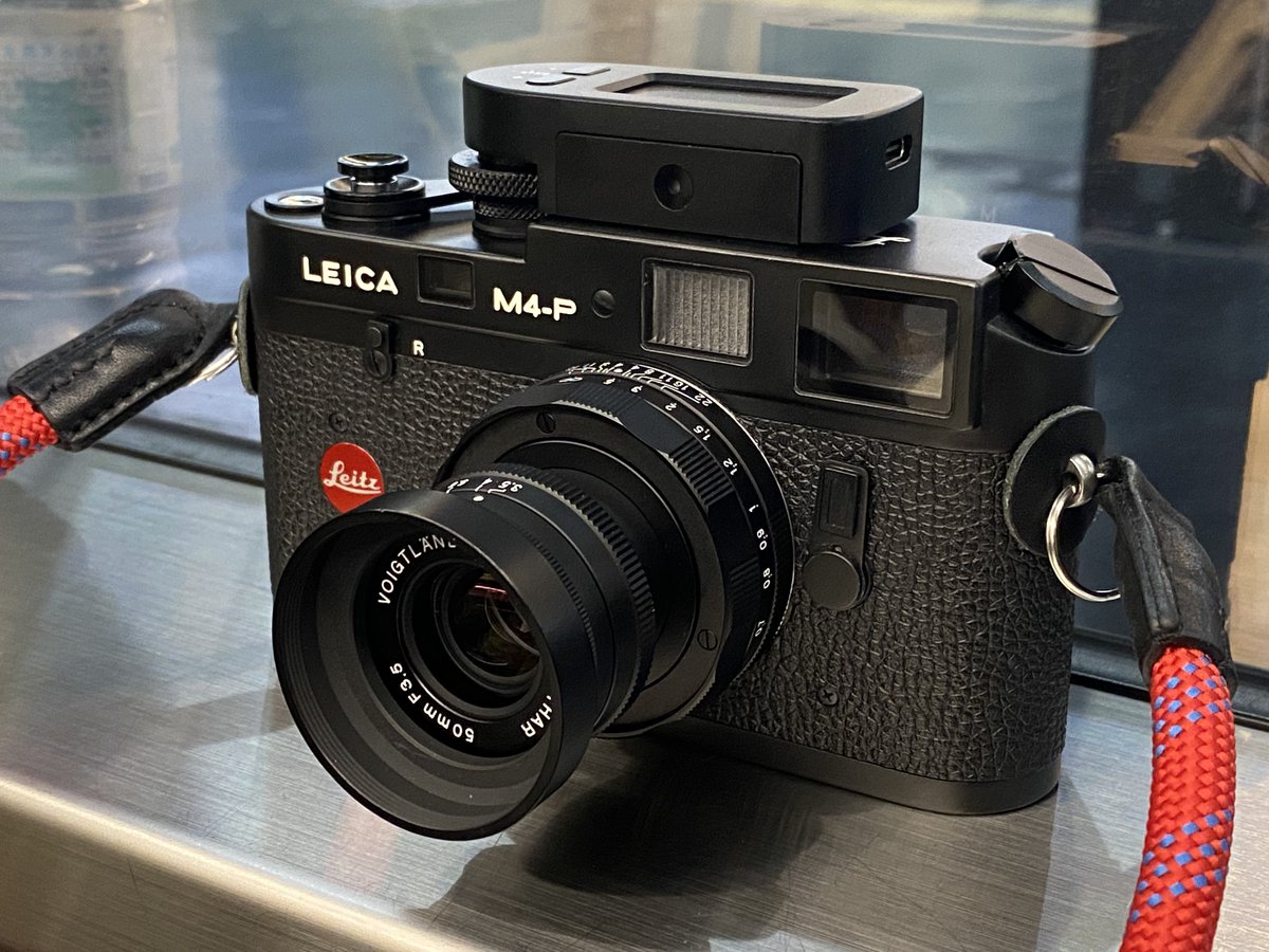 Leica M4-P Voigtlander レンズ付き Leica M4-P Voigtlander レンズ付き Leica M4-P Voigtlander レンズ