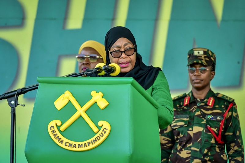 addisstandard's tweet image. #Tanzania president wins election landslide after deadly protests

Tanzanian President #Samia Suluhu Hassan has won a landslide election victory, official results showed Saturday, after key candidates were jailed or barred from a vote that has triggered days of violent protests.