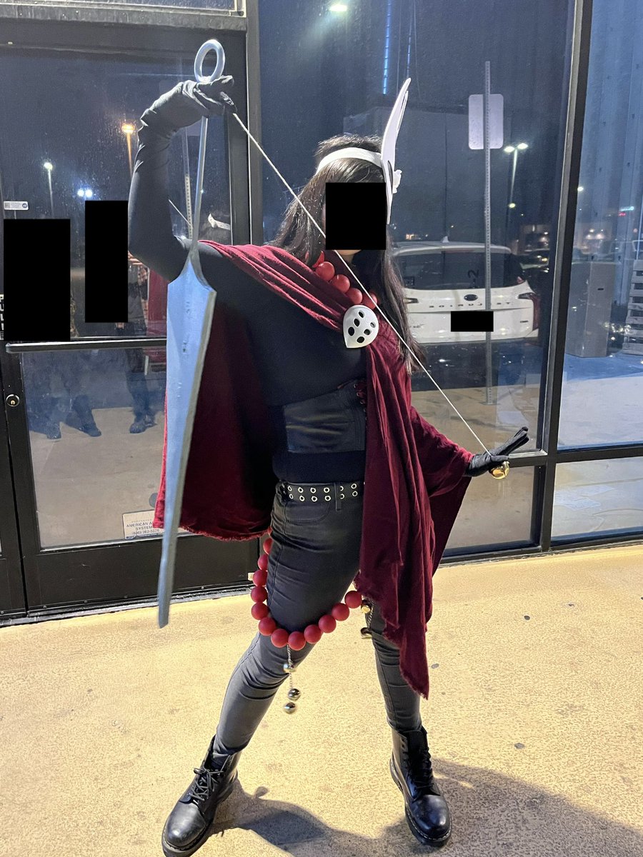 hornetweever's tweet photo. Still in inactivity but look at my hornet cosplay happy ween// https://t.co/YZPgOUpe1Q