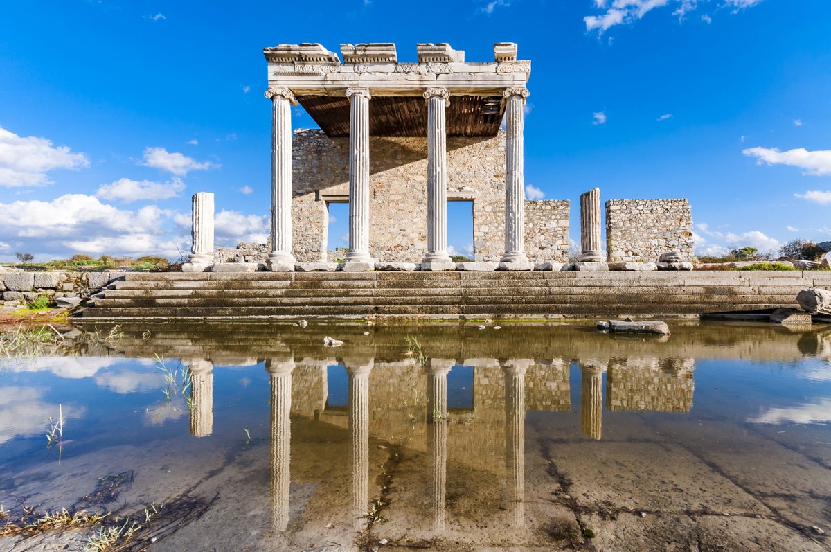 Miletus ✨

the Ionian port where Thales pioneered natural philosophy-soon nurtured successors who broadened that rational turn: Anaximander introduced the apeiron, brought the gnomon to Greece, and sketched an early world map; Anaximenes taught that air underlies the cosmos; and