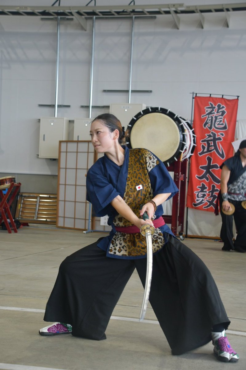 yi_xin28502's tweet photo. エアフェスタ浜松振り返る
浜松基地龍武太鼓の皆さんの演舞その1  #エアフェスタ浜松 #龍武太鼓 https://t.co/HzfSbt5tF5
