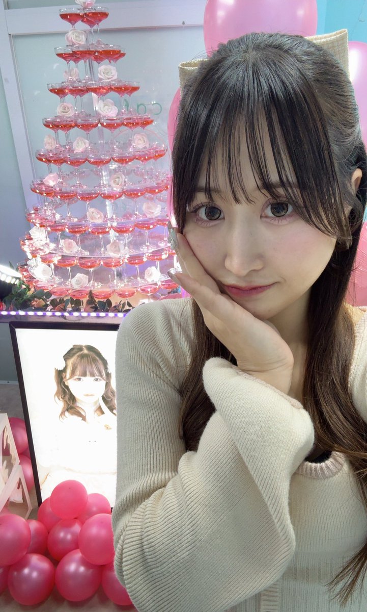 ななちゃんおめでとー!!♡
13-22時！みんな一緒にお祝いしようね🥰