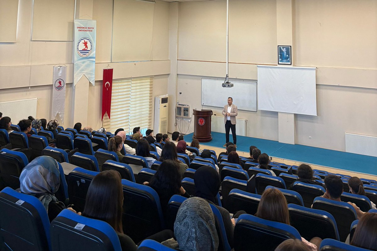 acmakas's tweet image. 19 Mayıs Üniversitesi Ali Fuat Başgil Hukuk Fakültesi öğrencileriyle #ombudsman nedir yapar nasıl çalışır üzerine konuştuk.
@19mys_uni