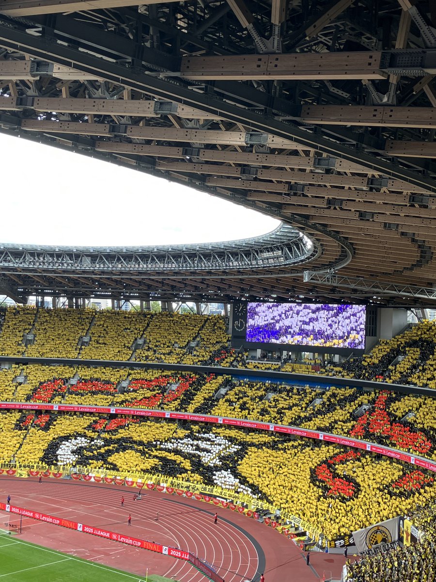 sutamen_j's tweet image. ルヴァン決勝、柏・広島両ゴール裏のコレオはこちらになります