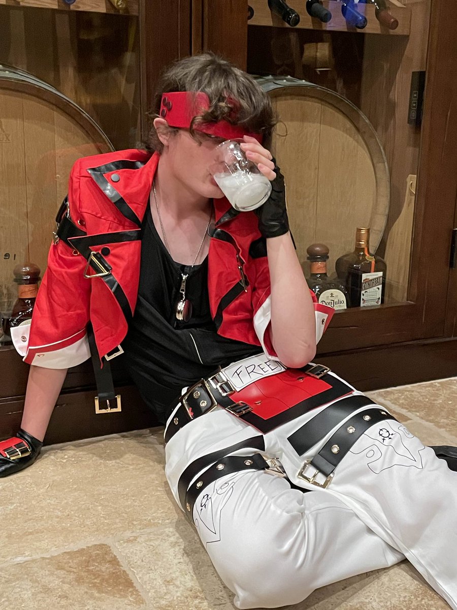 Did Sol Badguy this year anyway HAPPY HALLOWEEN #GuiltyGearStrive