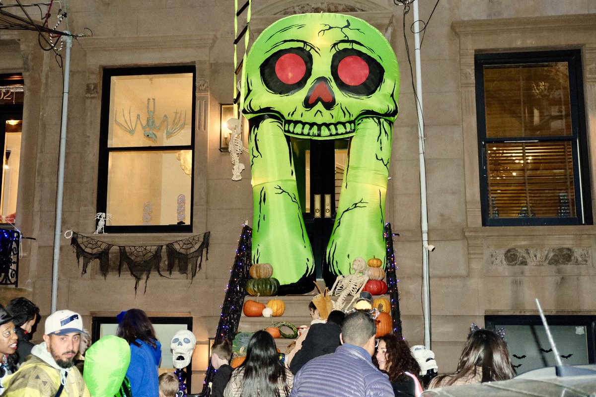 jerrylore's tweet image. HAPPY 2025 HOBOO-KEN HALLOWEEN PHOTO DUMP 3 👻 🕷️ 🎃 #Hoboken #hobokennj #fujixt4 #fujixseries #JL