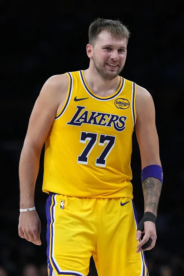 TheHoopCentral's tweet image. LUKA THIS SEASON: 

43 PTS - 12 REB - 9 AST - 63% FG
49 PTS - 11 REB - 8 AST - 61% FG
44 PTS - 12 REB - 6 AST - 53% FG

UNREAL NUMBERS