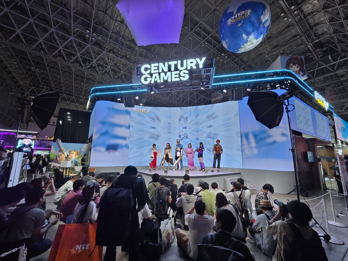 wawawa0000pu's tweet photo. 今年の東京ゲームショウホントに凄かったなぁ
韓国共同パビリオンが特に盛り上がってて激アツ
コスプレの方みんなクオリティ高くて目の保養❤️🔥❤️🔥
#TGS2025 #東京ゲームショウ2025 #韓国ゲーム #KGame #TGS #ゲームイベント #新作ゲーム #ゲームビジネス #B2B https://t.co/9YV8qjYIs7