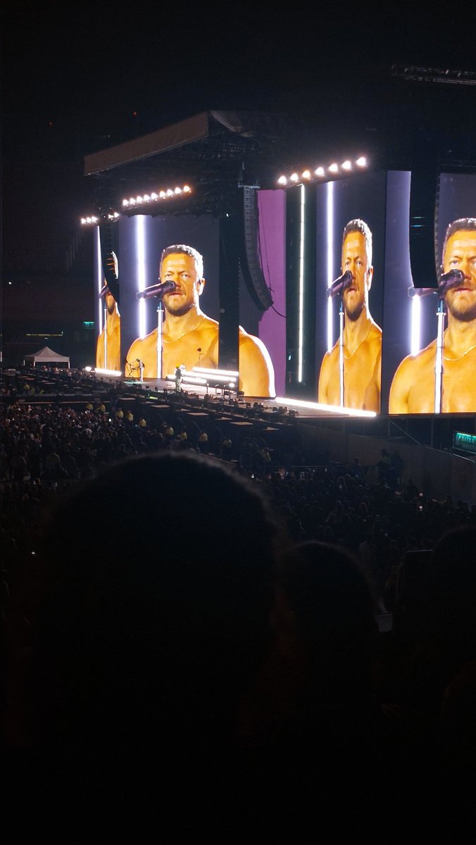 tbiebsense's tweet photo. Realizei meu sonho hoje https://t.co/IquQZDjAJz