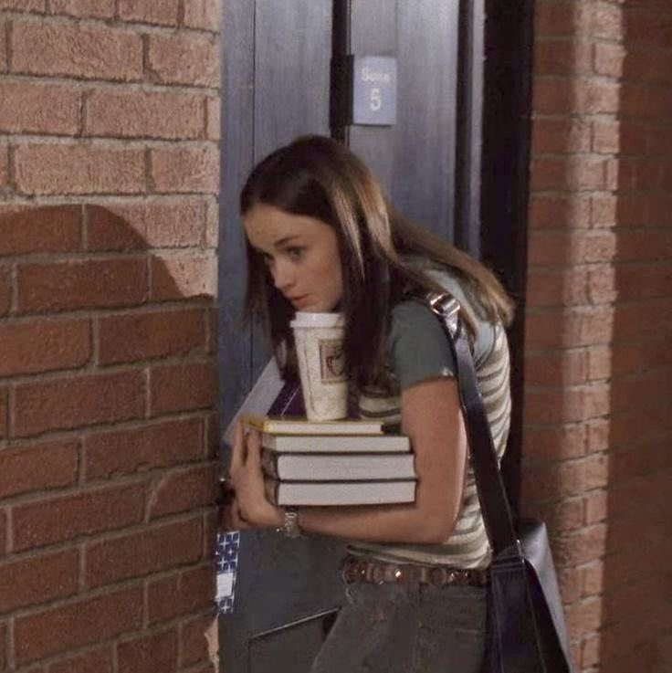 wsmor's tweet image. 나의 최고 갓생 자극은 로리 길모어
11월 코어 이걸로 갑니다