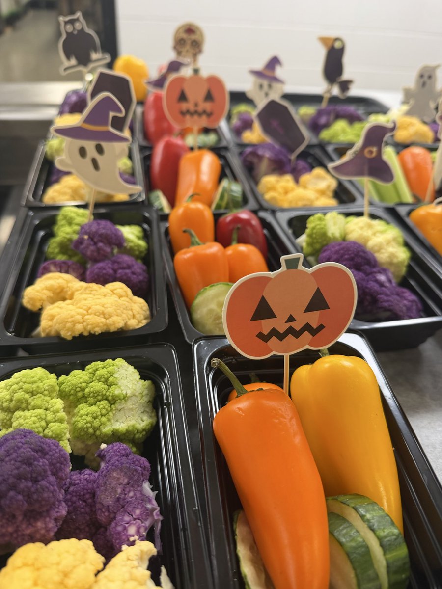 GCASDNUTRITION's tweet photo. Frightful Fruits and Vegetables https://t.co/1MmRQfpL2s
