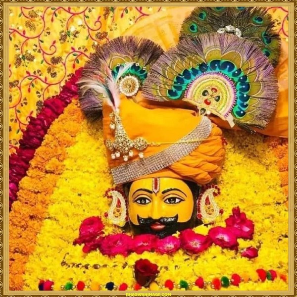 खाटू नरेश श्याम जी के जन्मोत्सव पर♥️
सभी श्याम भक्तों को हार्दिक शुभकामनाएं
हारे के सहारे की कृपा दृष्टि सभी पर बनी रहे
जय  श्री श्याम🙏🍁💫
#जयश्रीश्याम