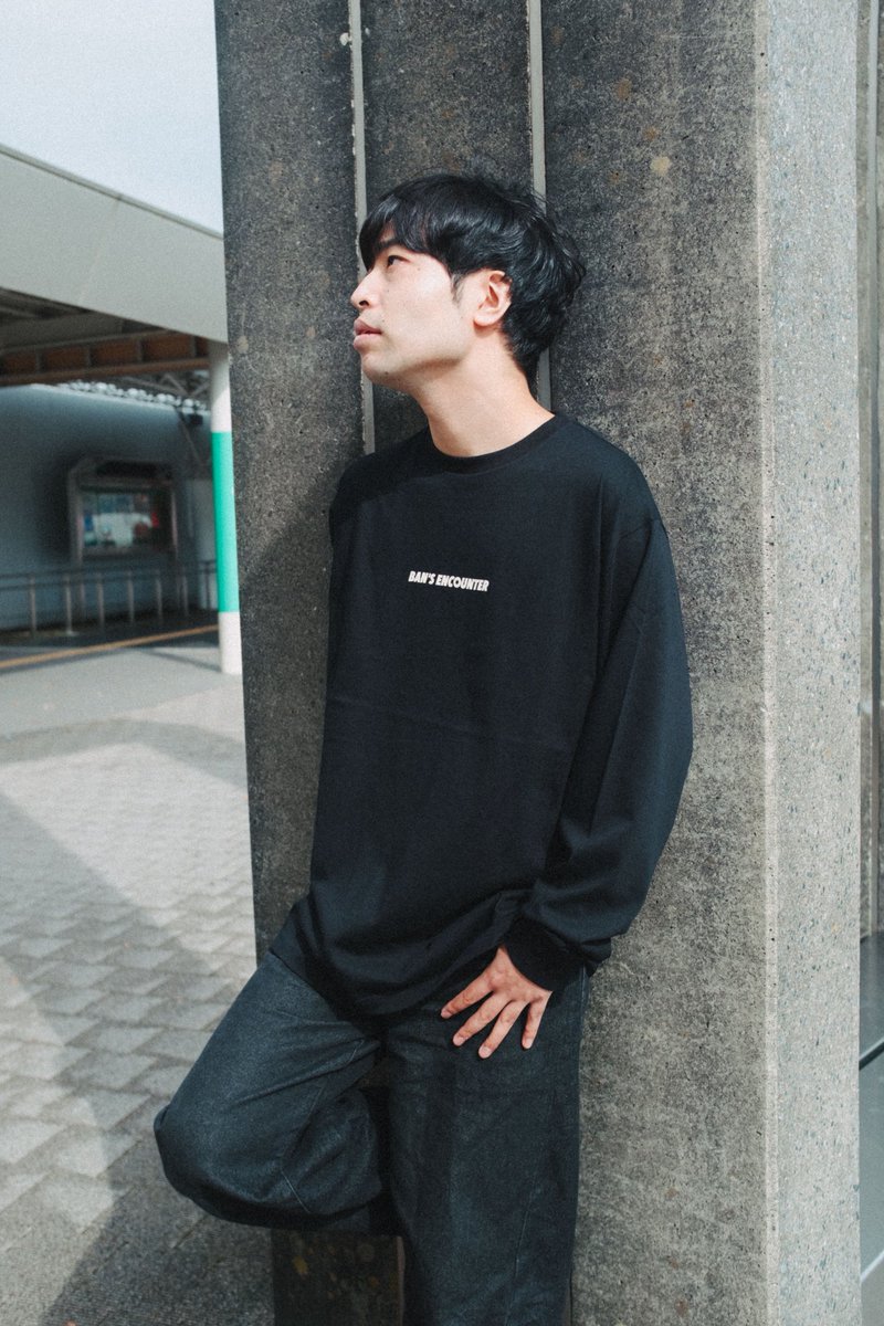 BANSENCOUNTER's tweet photo. ⛄️冬物発売②⛄️
Logo Long-sleeve Tee
クラシックブルー
ホワイト
ブラック
Size:M•L•XL
各種¥4000 https://t.co/p0flTMhoKN