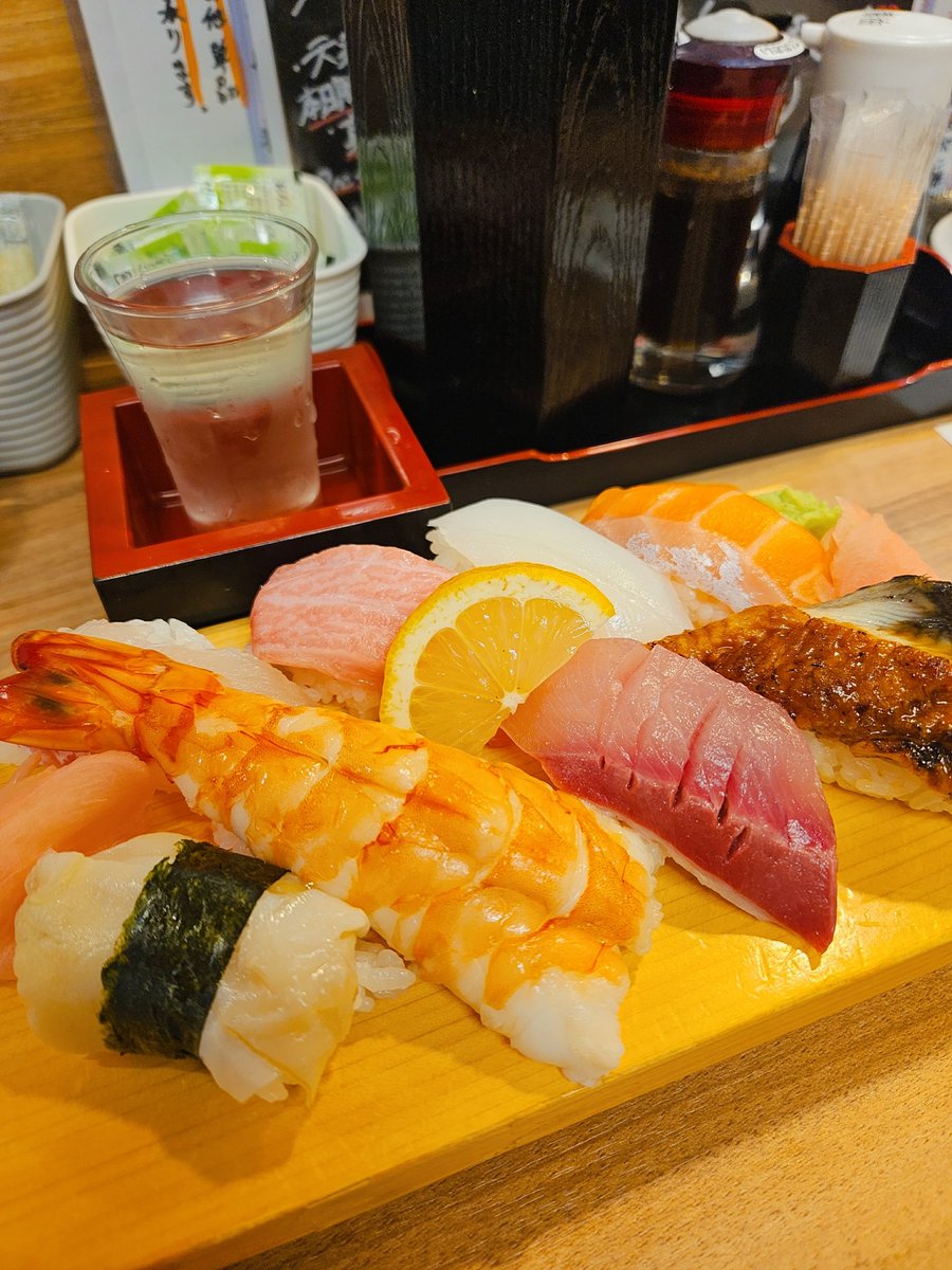 カニ歩きの寿司 なかにか on X