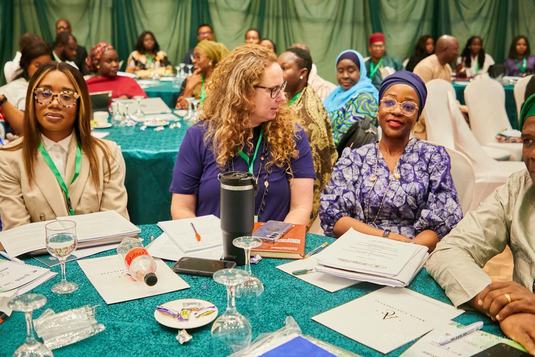 Climategovng's tweet image. 🇳🇬 In collaboration with @PACEclimate &amp;amp; the UK Government, the @Climategovng hosted a 2-day Pre-#COP30 Briefing &amp;amp; Negotiators Training to strengthen Nigeria’s climate diplomacy. 🌍
DG Teni Majekodunmi set the tone with a powerful keynote on Nigeria’s COP30 priorities.