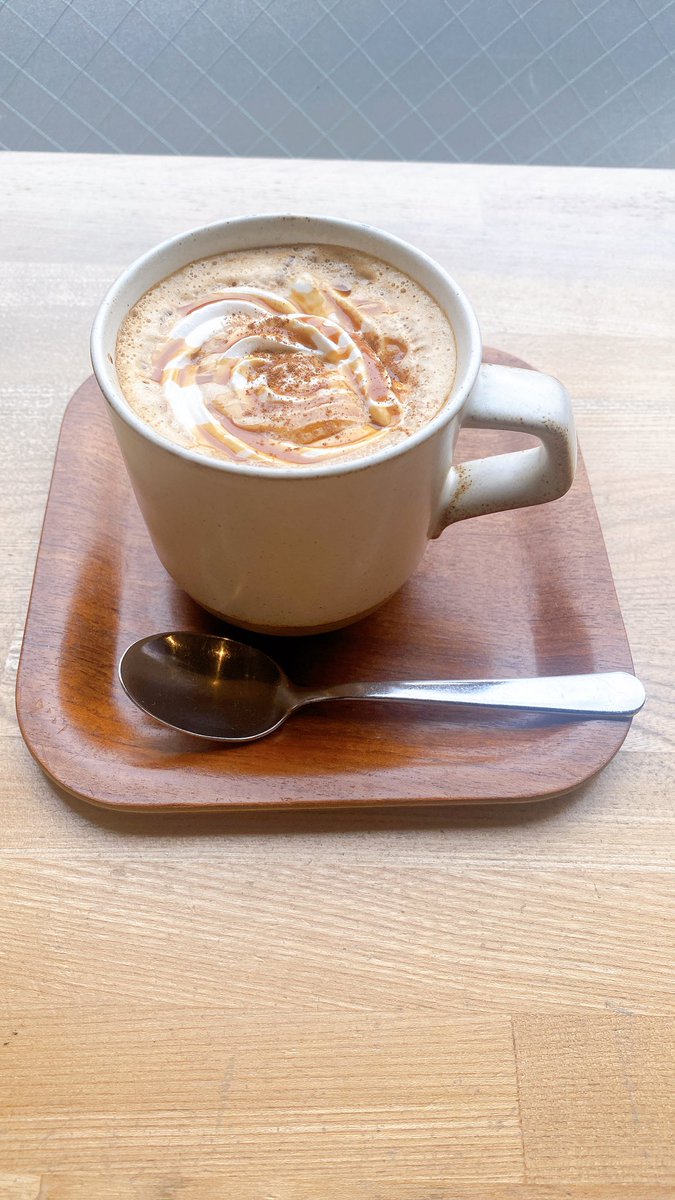 maple_no_kuni's tweet photo. Coffee time near my house.とりあえずひと段落。来週は定期的にはいる割のいい仕事だから週末ゆっくりしてからまた頑張るか https://t.co/mVL9IPSS5t
