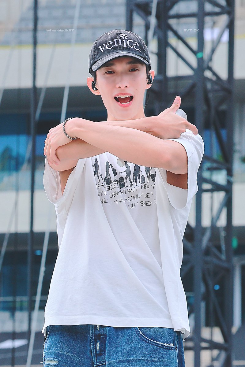 whereisdk97's tweet photo. 250913
🩵
#세븐틴 #SEVENTEEN 
#도겸 #DOKYEOM https://t.co/vr1m4q2usy