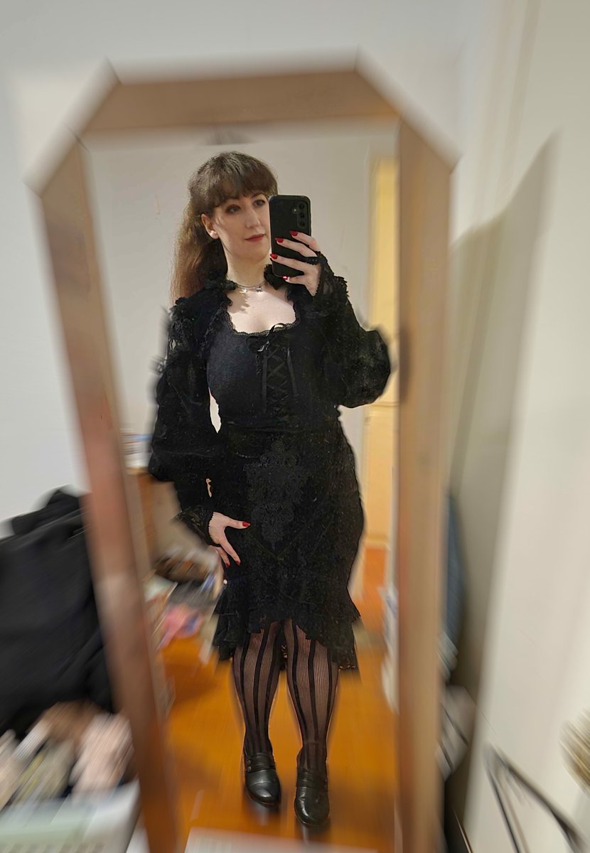 BaeWithTheTism's tweet photo. 🎃👻🐈‍⬛️
✨️My fit from a Halloween party last week.✨️
#halloween https://t.co/Vm0TUpTjm9