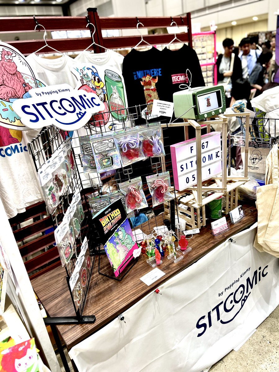 Popping Kimmy tweet media