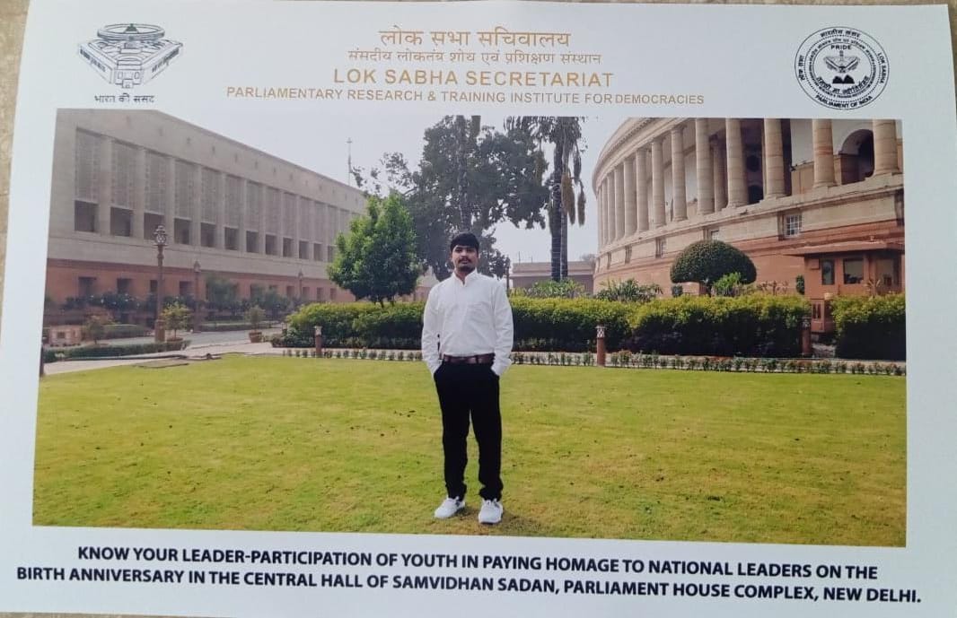 PeriyarVarsity's tweet image. 🇮🇳 Pride of Periyar University! 🌟
Mr. R. Rabert, II M.Sc. Zoology &amp;amp; NSS Volunteer, has been selected at the State Level Viksit Bharat to represent Tamil Nadu in the “Know Your Leader” programme at New Delhi on 31st October 2025. 🎉
#PeriyarUniversity #NSS