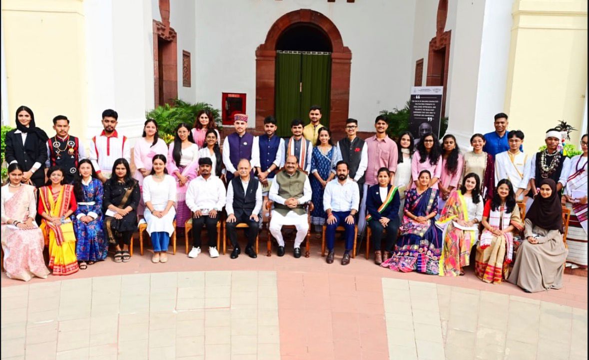 PeriyarVarsity's tweet image. 🇮🇳 Pride of Periyar University! 🌟
Mr. R. Rabert, II M.Sc. Zoology &amp;amp; NSS Volunteer, has been selected at the State Level Viksit Bharat to represent Tamil Nadu in the “Know Your Leader” programme at New Delhi on 31st October 2025. 🎉
#PeriyarUniversity #NSS