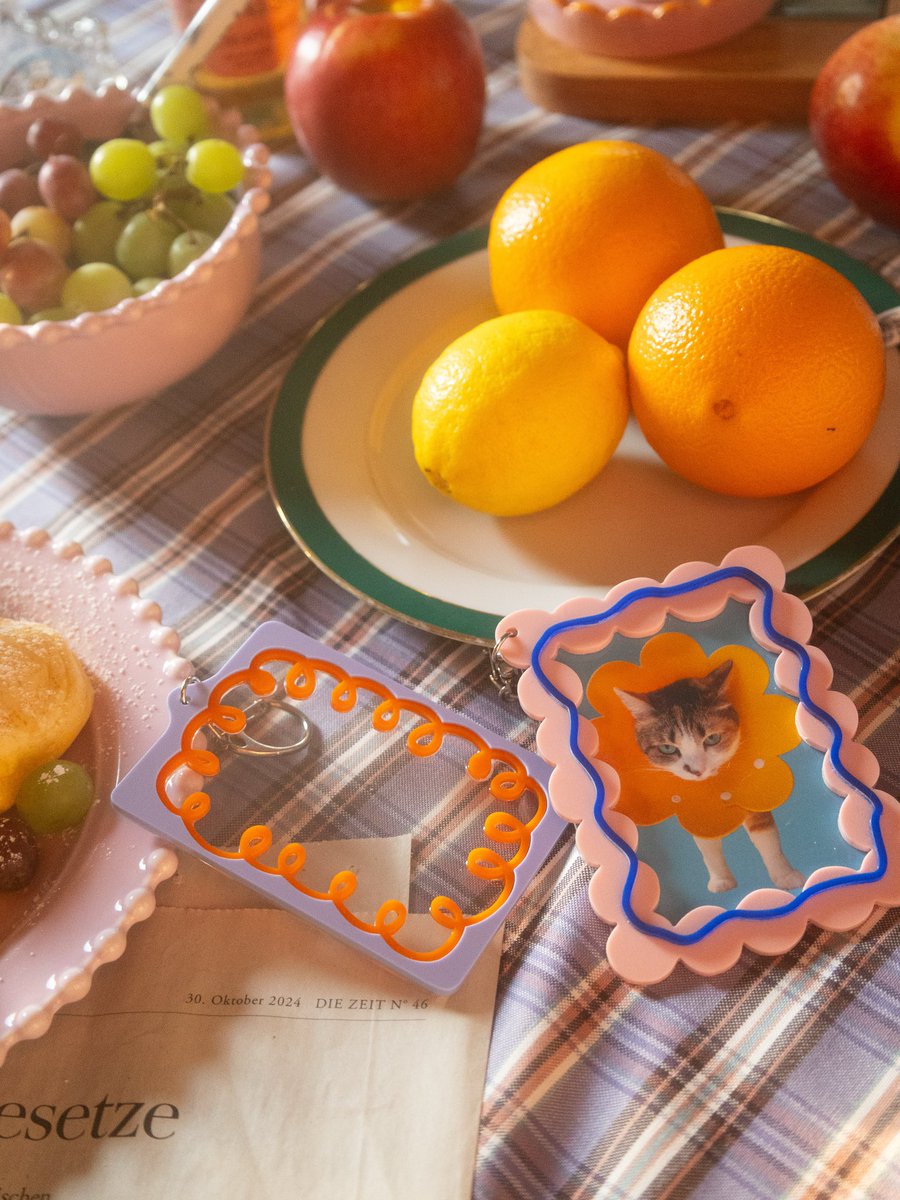 karinco_poms's tweet photo. ✰デザフェスvol.62✰  
今年もたくさんアクリルトレカデコケース持っていきます🌼🐈
100種類の中からお好きな一つをお迎えください🌼
出展名▶︎poms.(ポムス)
出展日▶︎11.15(土)-16(日)両日
ブース番号▶︎E-26.27

#デザフェス62
#デザフェス62リポスト
@designfesta https://t.co/fgIdEDvXlL